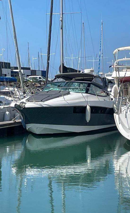 Une Nuit Sur Un Bateau Linge & Menage Inclus La Rochelle  Exterior foto