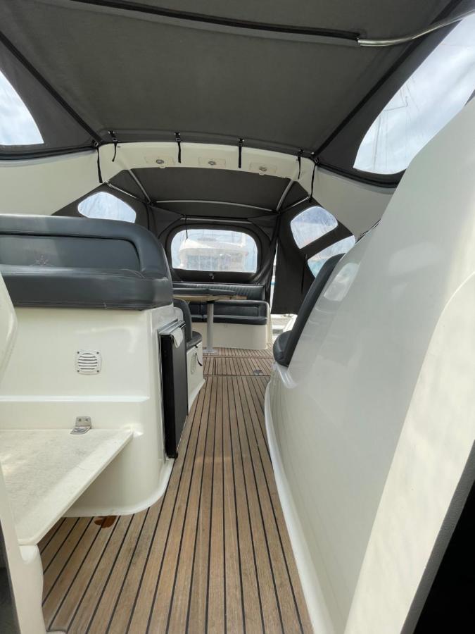 Une Nuit Sur Un Bateau Linge & Menage Inclus La Rochelle  Exterior foto