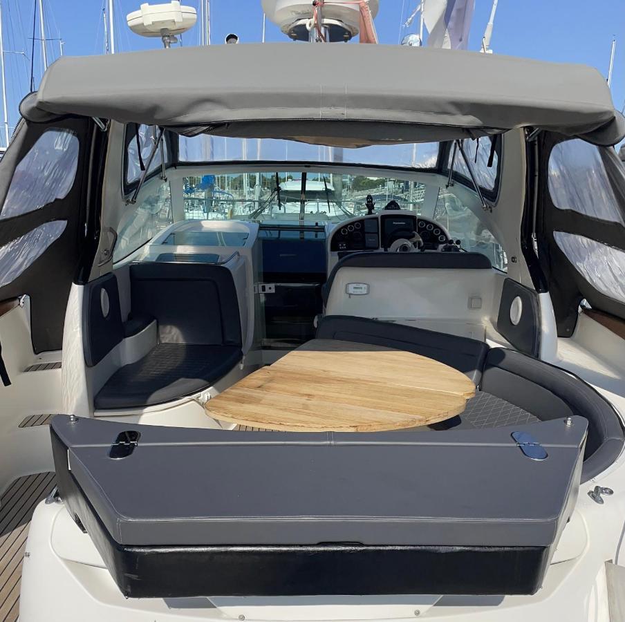 Une Nuit Sur Un Bateau Linge & Menage Inclus La Rochelle  Exterior foto